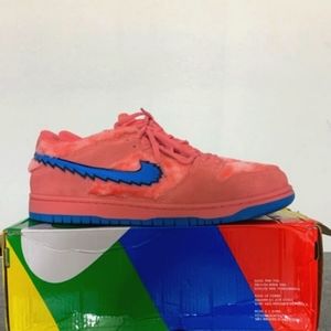Nike SB Grateful Dead Pink size 11 in men 12 W
